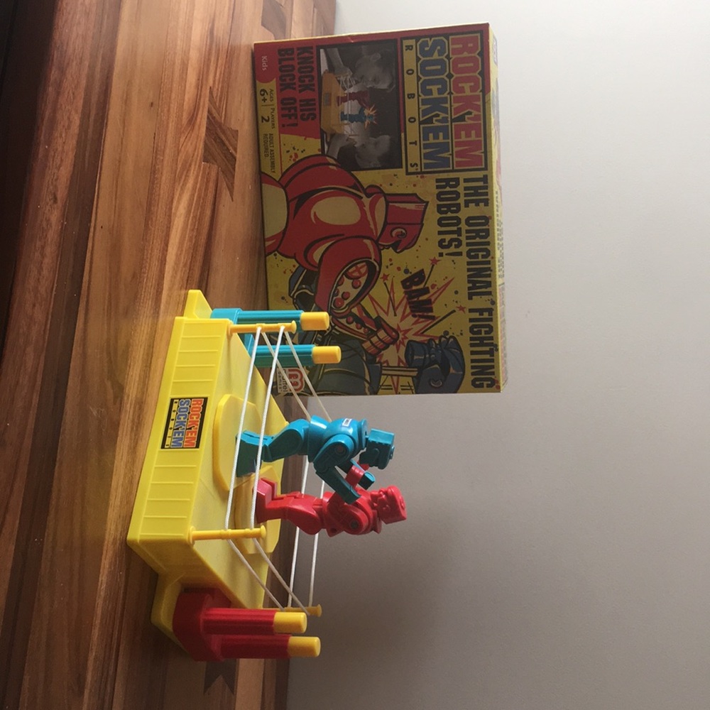 Rockem sockem robots